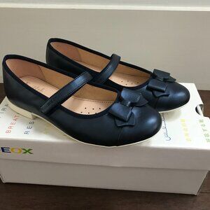 Geox girls ballet flats size 3 1/2